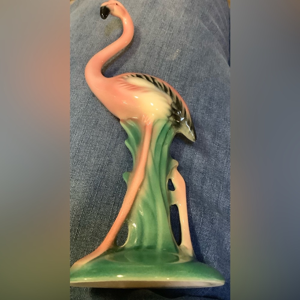 Pink Flamingo with ~heart shaped 12” x 8” at widest/longest. Unsigned & no marks
